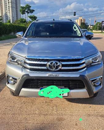 TOYOTA HILUX 2.8 SRX 4X4 CD 16V DIESEL 4P AUTOMÁTICO TOYOTA HILUX 2.8 SRX 4X4 CD 16V DIESEL 4P AUTOMÁTICO